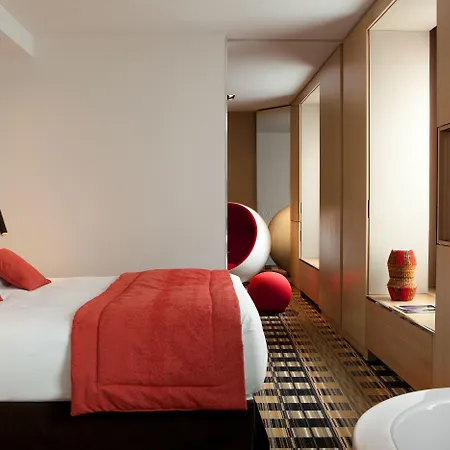 Отель Golden Tulip Opera De Noailles 4*