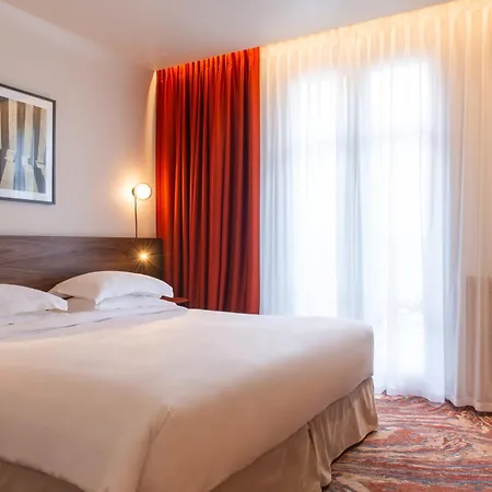 Golden Tulip Opera De Noailles 4*