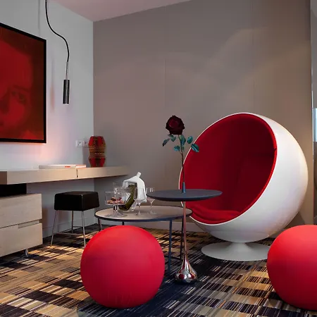 Golden Tulip Opera De Noailles Hotel