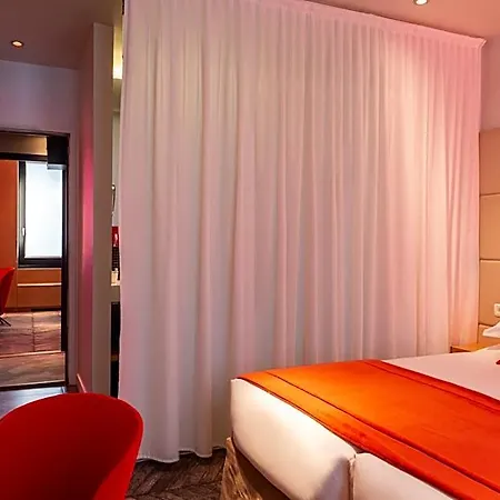 מלון Golden Tulip Opera De Noailles פריז