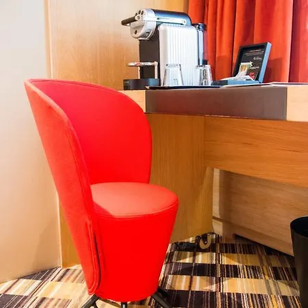 Golden Tulip Opera De Noailles Hotel