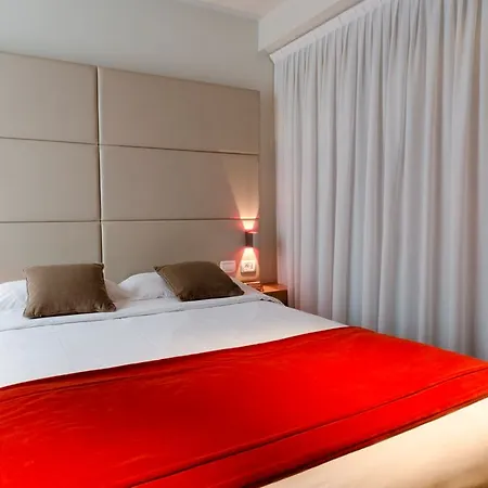 Golden Tulip Opera De Noailles Hotel