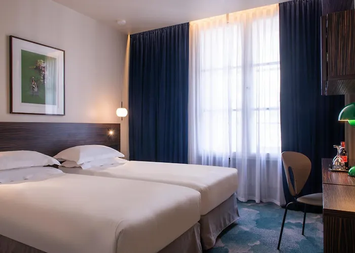 Golden Tulip Opera De Noailles Hotel 4*