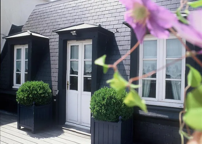 Golden Tulip Opera De Noailles Hotel 4*