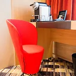 Golden Tulip Opera De Noailles Hotel